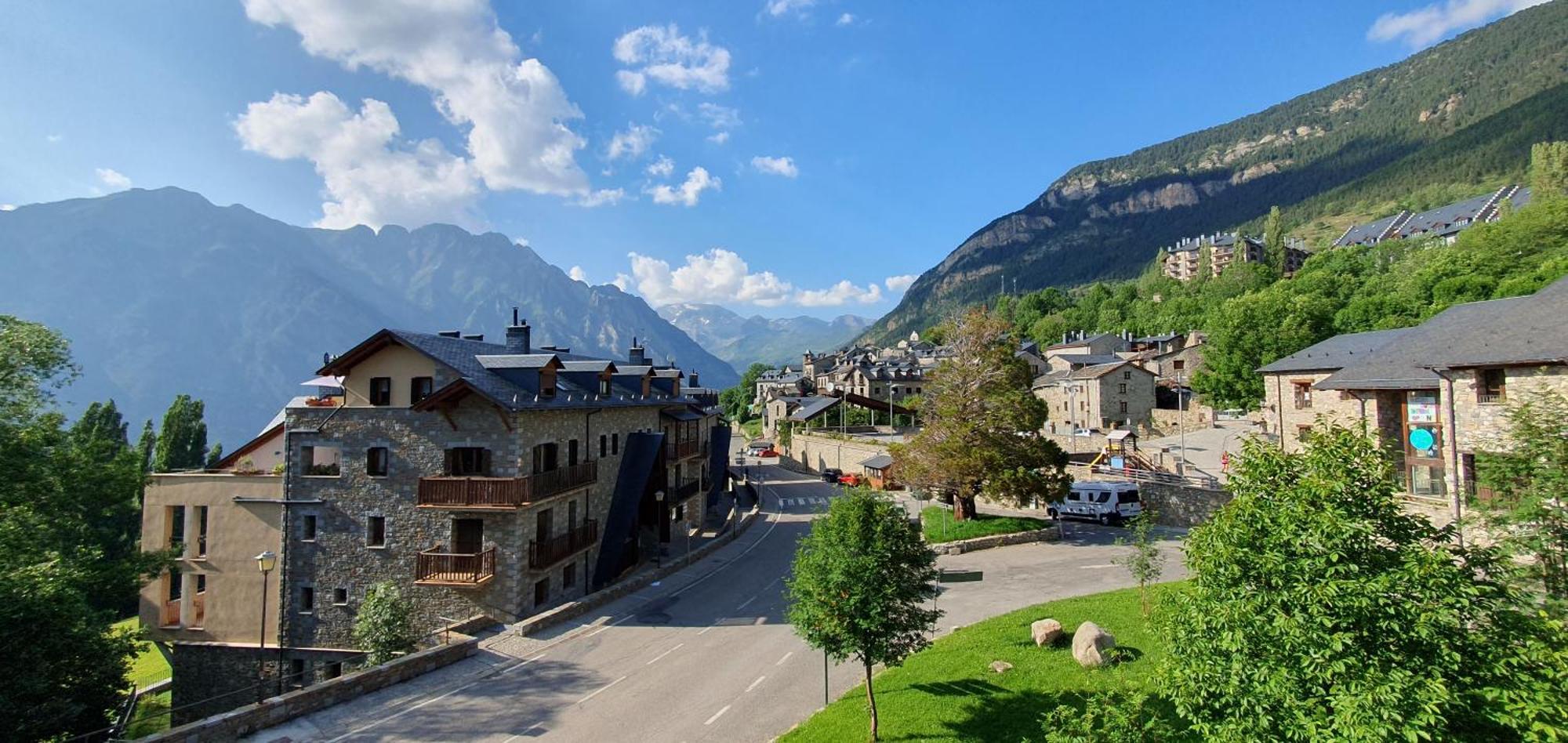 Las Vistas De Серлер Экстерьер фото